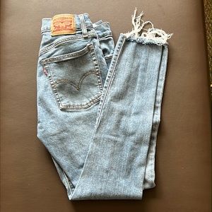 Levi’s wedgie skinny jeans size 26